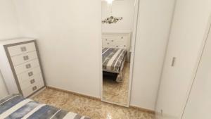 Zdjęcie z galerii obiektu Beautiful flat with sea view and sound of the surf w mieście Santa Pola