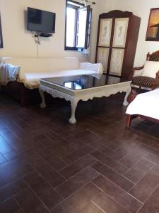 Voodi või voodid majutusasutuse Traditional Apartments Plagiaki toas
