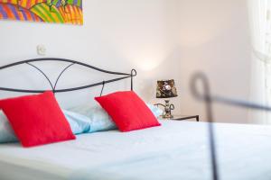Postel nebo postele na pokoji v ubytování Apartments Jakic