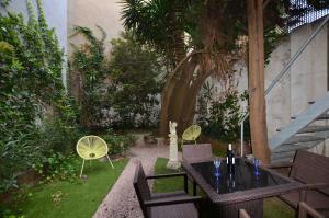 Vonkajšia záhrada v ubytovaní Apartamento centro de Lloret 8 people
