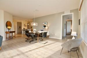 Afbeelding uit fotogalerij van All New! Vista Cay Lakeview Lodge Condo-Huge! Near Parks-OCCC in Orlando