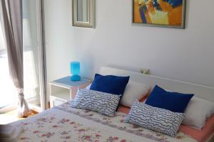 Ein Bett oder Betten in einem Zimmer der Unterkunft App Sanny with nice terrace
