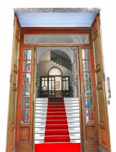 Facaden eller indgangen til NIK Rooms