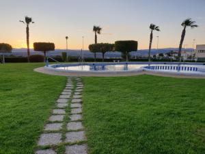 The swimming pool at or close to Mediterraneamente soleado