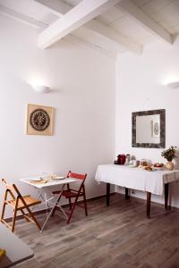 Gallery image of B&B LE TRE CHIOCCIOLE in SantʼAntìoco