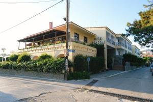 O edifício em que o hotel se localiza