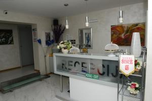 Una cocina o kitchenette en Hotel Sunce