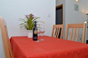 Galeriebild der Unterkunft Apartmani Anna in Rogoznica + 29 Fotos