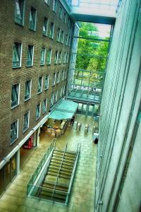 an overhead view of a building with a staircase in front at International Hall / University of London in London