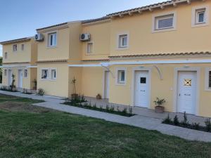 Budova, kde se aparthotel nachází