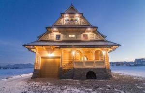 Folk Resort Domki i Apartamenty v zime