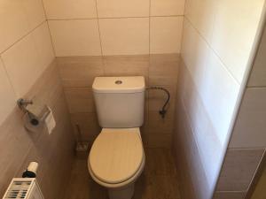 Kylpyhuone majoituspaikassa Chalupa U sjezdovky, Zadov 22