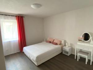 Postel nebo postele na pokoji v ubytování Villa Magia sul Mare