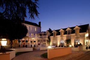 Gallery image of Les Pleiades Hôtel-Spa-Restaurant in Barbizon