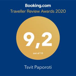 Certifikát, hodnocení, plakát nebo jiný dokument vystavený v ubytování Tsvit Paporoti