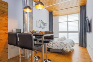 Posedenie v ubytovaní Apartamento de diseño centro Sevilla. WiFi/AC