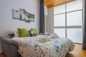 Posteľ alebo postele v izbe v ubytovaní Apartamento de diseño centro Sevilla. WiFi/AC