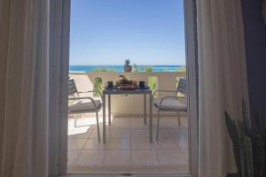 Fotografie z fotogalerie ubytování Golden Sun Apartments v destinaci Kókkinos Pírgos