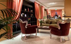 Area soggiorno di c-hotels Fiume