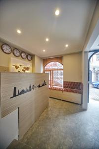 A kitchen or kitchenette at Luna Suites Taksim