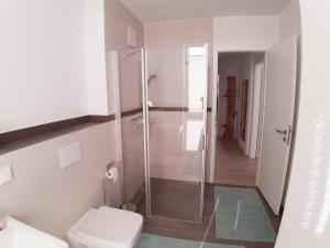 Koupelna v ubytování Ferienwohnung Haffduurn
