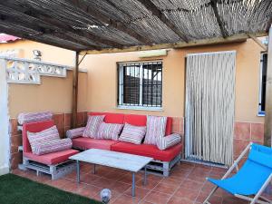 Zona de estar de Habitación en Torrecardenas, privada con Terraza