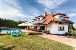 Bazén v ubytování Depandance Hotel u Crlíků nebo v jeho okolí