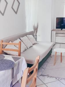 Postel nebo postele na pokoji v ubytování Apartment Estera + 37 fotografií