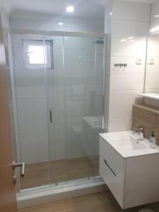 Phòng tắm tại Apartmani Kruna