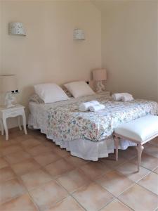 A bed or beds in a room at Atico con Impresionantes Vistas