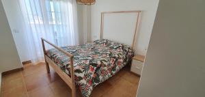 Łóżko lub łóżka w pokoju w obiekcie Golf & Beach La Alcaidesa Terrace