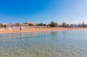 Gallery image of Hotel Club Ravezzo in Lido Marini