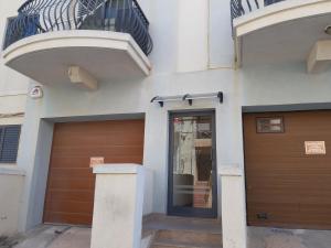 Framhlið eða inngangur Penthouse 2