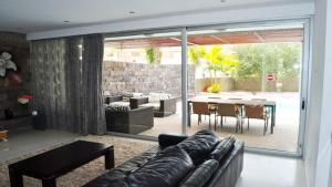Posezení v ubytování Exclusive Villa in Bahia del Duque