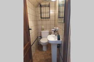 Koupelna v ubytování Vivienda Majaceite