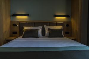Postel nebo postele na pokoji v ubytování Premier Nergis Beach & SPA