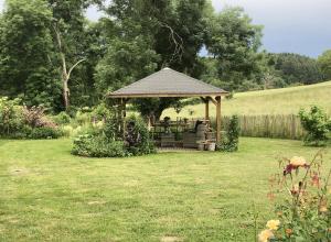 Afbeelding uit fotogalerij van Le Cuisinier en Combraille in Vergheas