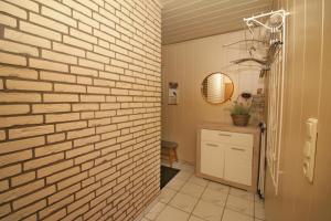 Ένα μπάνιο στο Ferienhaus Inselblick