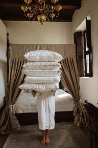 Postel nebo postele na pokoji v ubytování Monte Pacis Hotel In Pažaislis + 36 fotografií