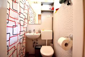 Kúpeľňa v ubytovaní Studio Apartments SKORIC Opatija Volosko
