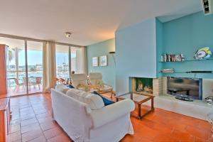 Χώρος καθιστικού στο Marina-G