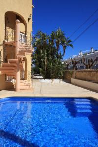 Bazén v ubytovaní Apartamento Dúplex Aldebaran by costablancarent alebo v jeho blízkosti