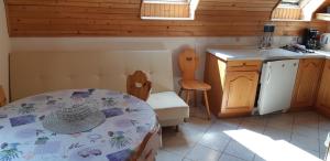 Kuchyň nebo kuchyňský kout v ubytování Apartment Zorc + 11 fotografií