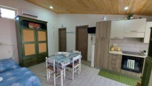 Gallery image of A due passi dal mare in Fontane Bianche +23 photos