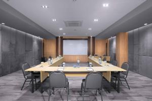 Gallery image of Neo Hotel Puri Indah in Jakarta +22 photos