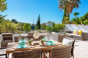 Genteel Home Las Lomas de Marbella Club, Marbella ...