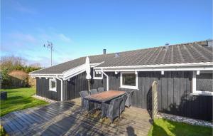 Το κτήριο όπου στεγάζεται  η παραθεριστική κατοικία