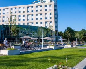 Hosté ubytování Flonk Hotel Groningen Zuid, BW Signature Collection