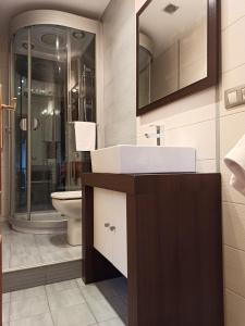 Bathroom sa Apartamentos Rurales Altuzarra
