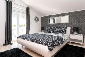 Posteľ alebo postele v izbe v ubytovaní Villa Natura with private pool + 37 fotografií
